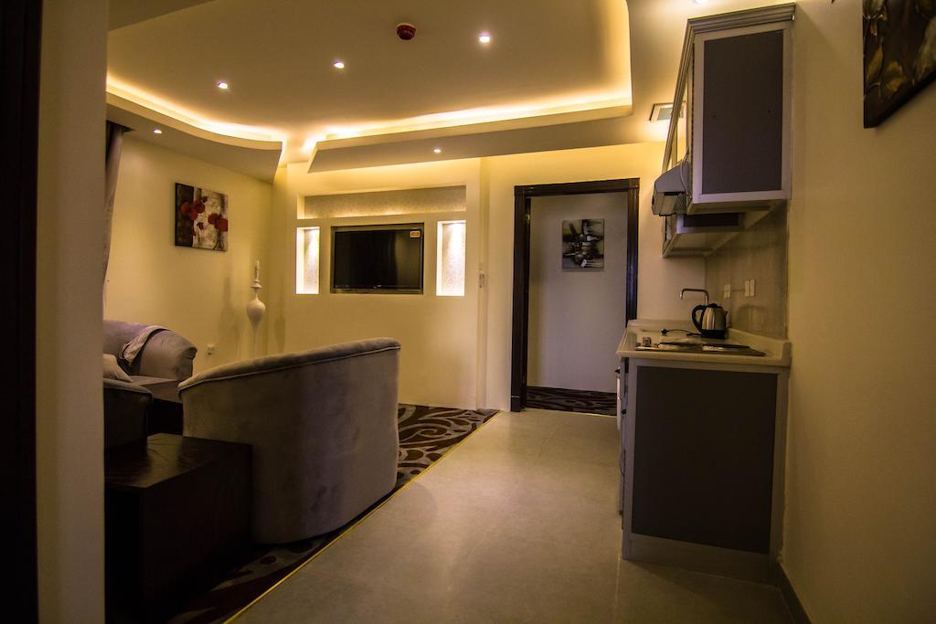 Rest Night Hotel Suites - Al Moroj Ριάντ Δωμάτιο φωτογραφία